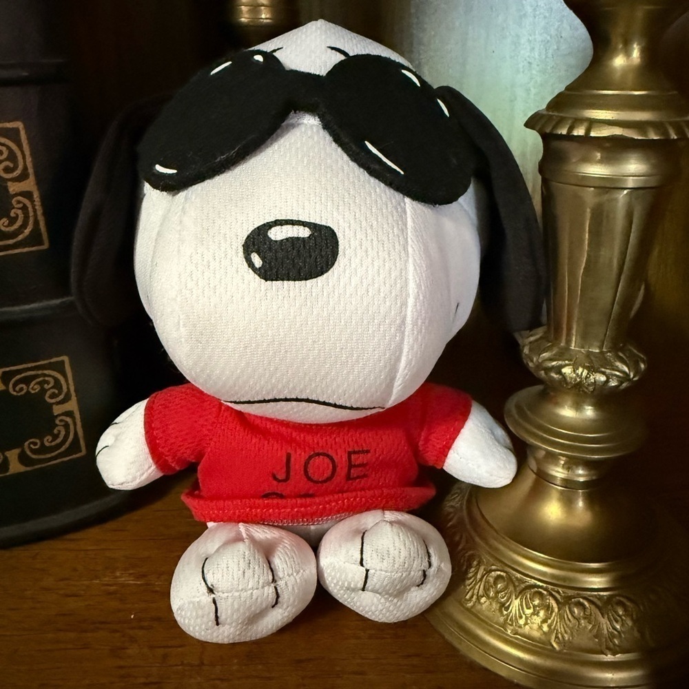 NWT Peanuts Snoopy Joe Cool Plush